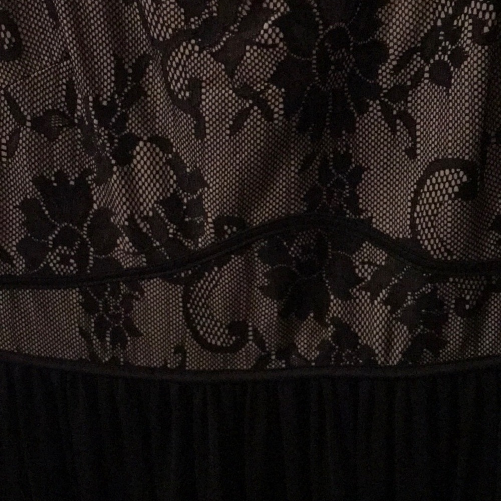 Formal Dress - Picture 3 of 3